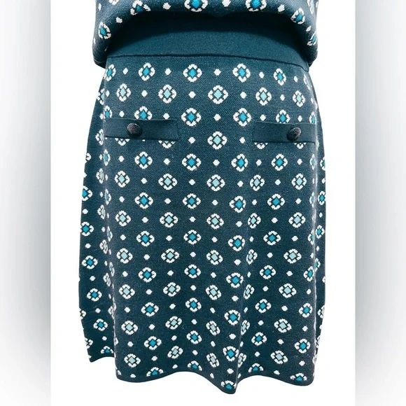 LOFT Navy and White Jacquard Floral sweater tank and mini skirt - Picture 6 of 8